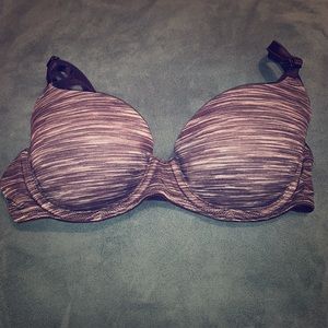 Victoria’s Secret PINK lightly lined 32B bra